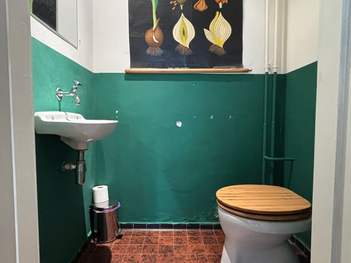 Photo 11 of Kamperdijklaan 4