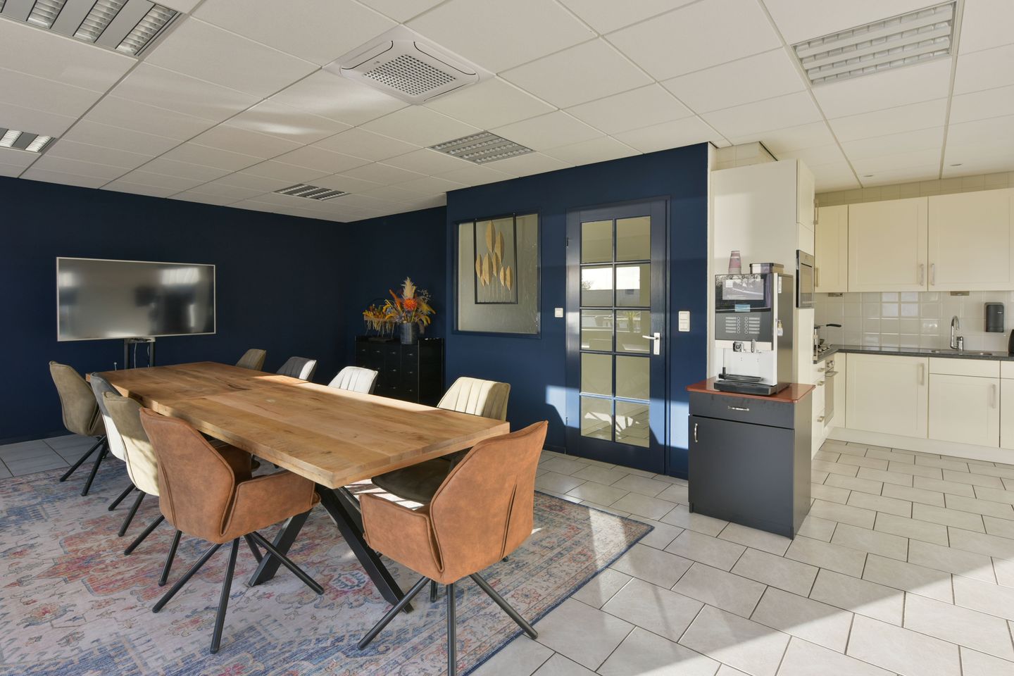 View photo 4 of Communicatieweg 20