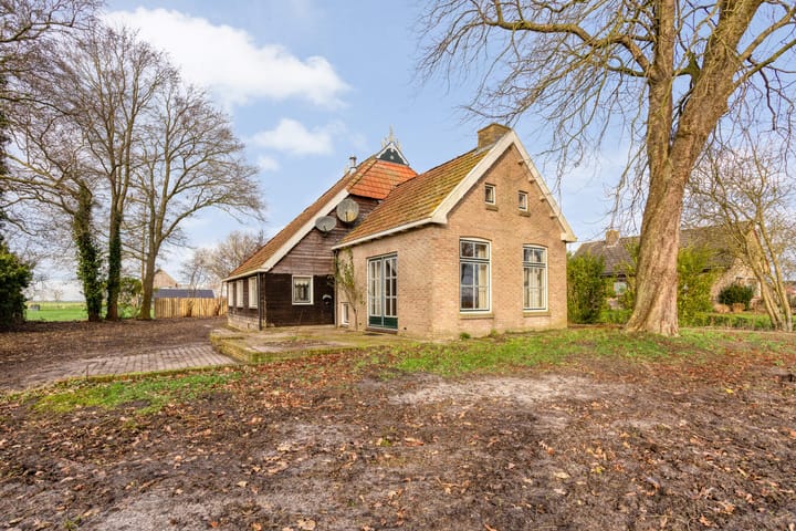 Photo 5 of Tijnjeweg 11