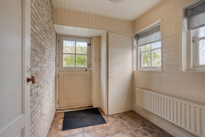 Photo 8 of Tijnjeweg 11