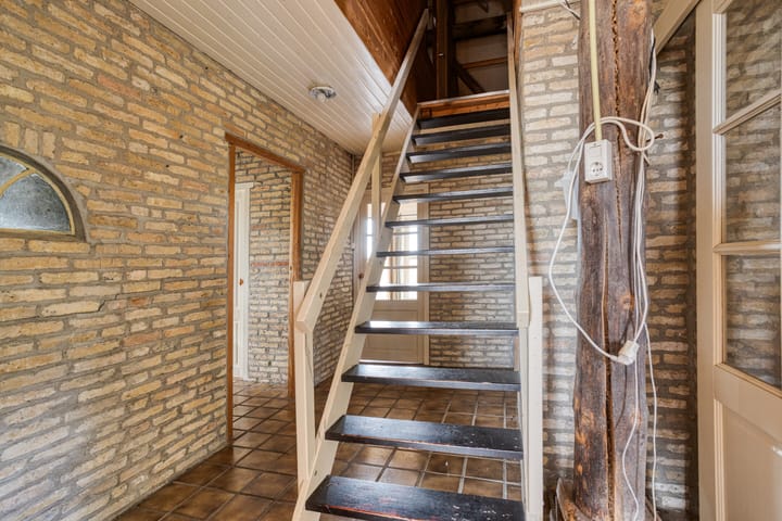 Photo 9 of Tijnjeweg 11