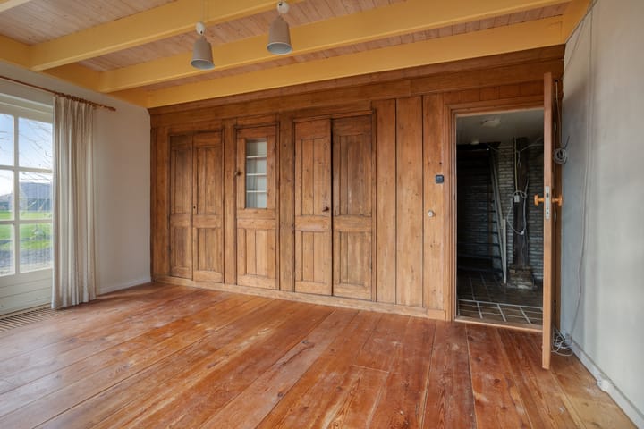 Photo 11 of Tijnjeweg 11