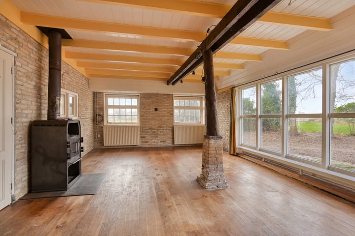 Photo 15 of Tijnjeweg 11