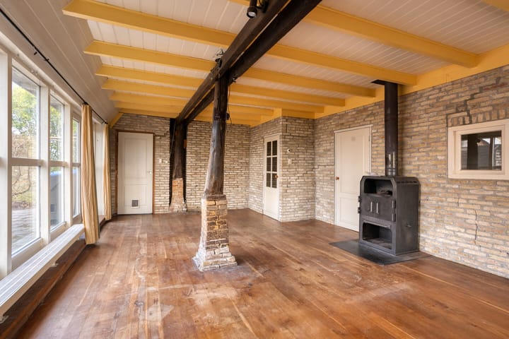 Photo 16 of Tijnjeweg 11