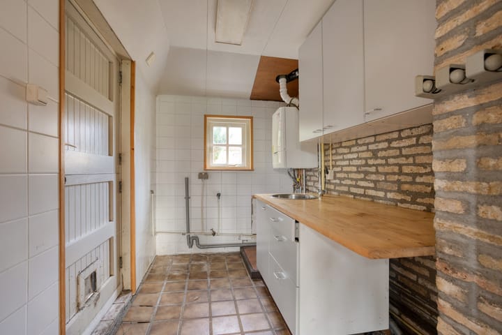 Photo 17 of Tijnjeweg 11