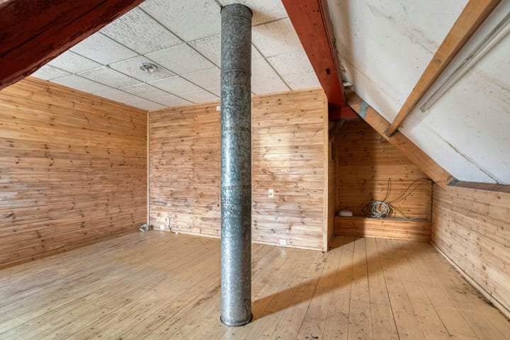 Photo 26 of Tijnjeweg 11