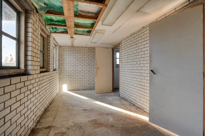 Photo 29 of Tijnjeweg 11