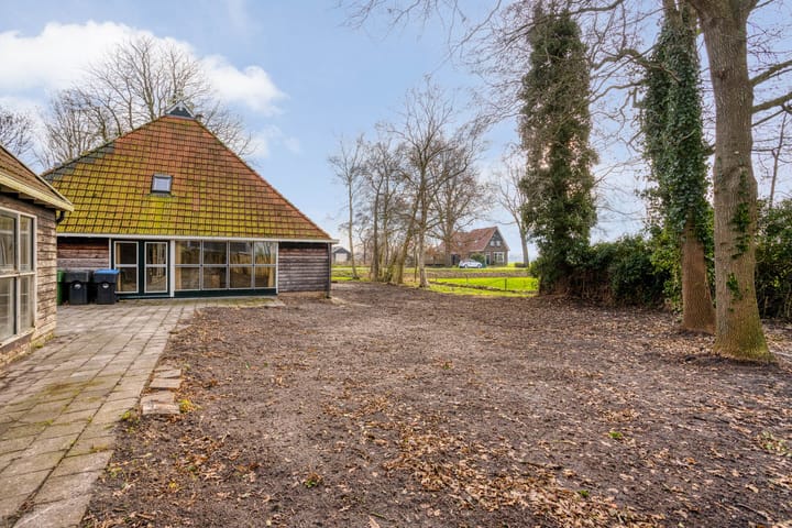 Photo 37 of Tijnjeweg 11