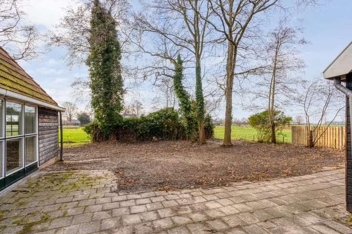 Photo 39 of Tijnjeweg 11