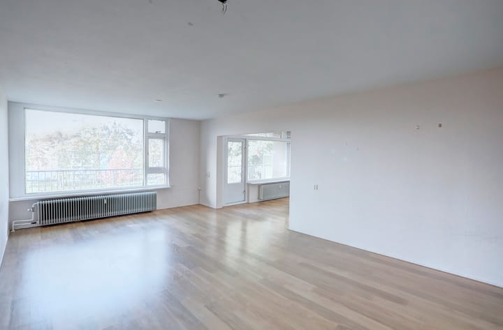 Photo 9 of Malvert 6598-A