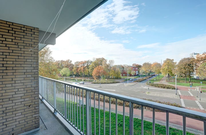 Photo 11 of Malvert 6598-A