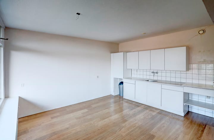 Photo 12 of Malvert 6598-A