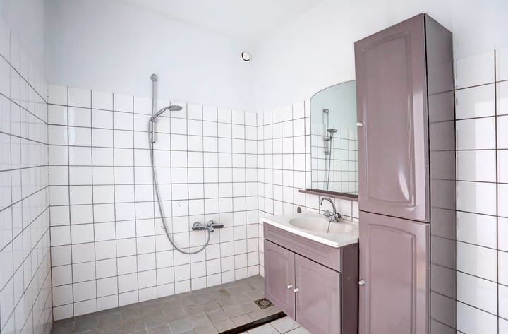 Photo 21 of Malvert 6598-A