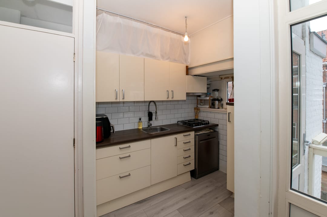 Foto 13 van Hagedoornstraat 8-B