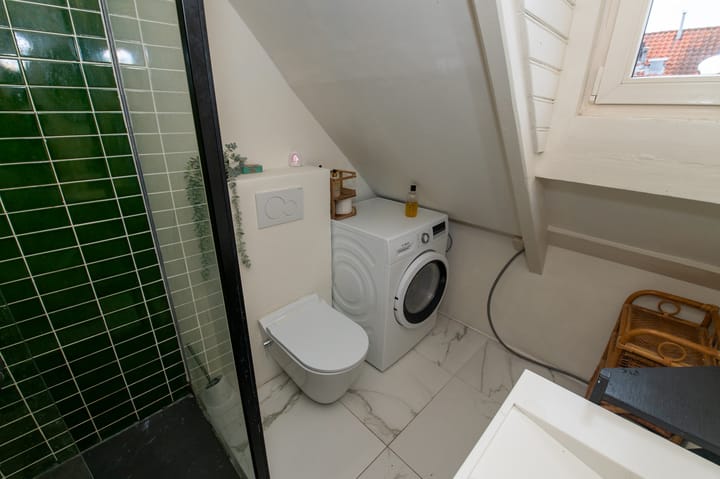 Foto 25 van Hagedoornstraat 8-B