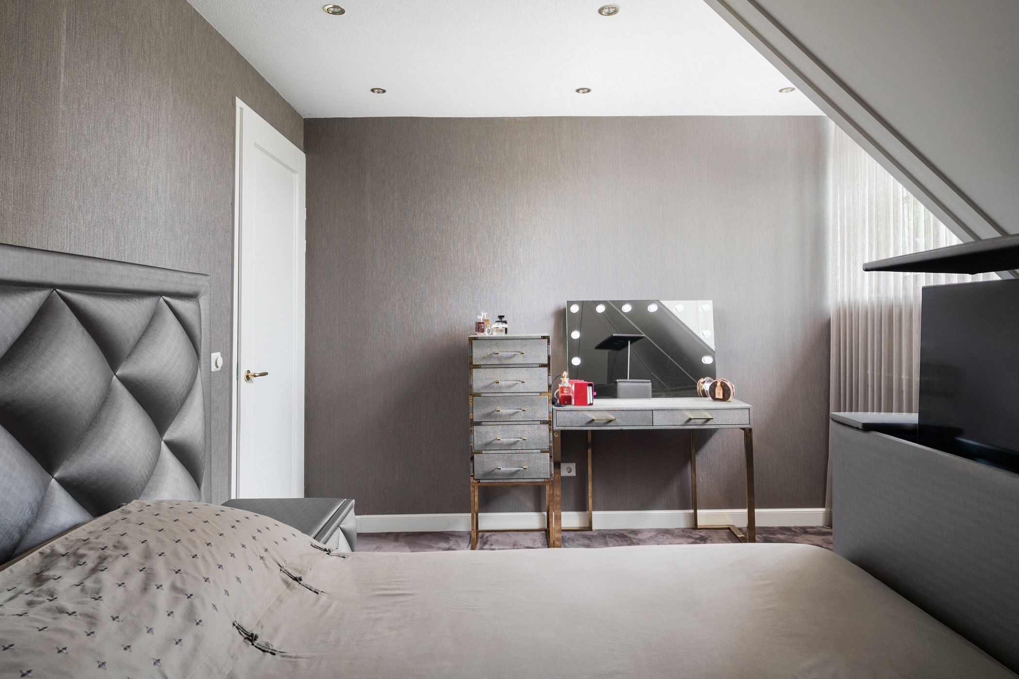 Foto 45 van Benthuizenstraat 15