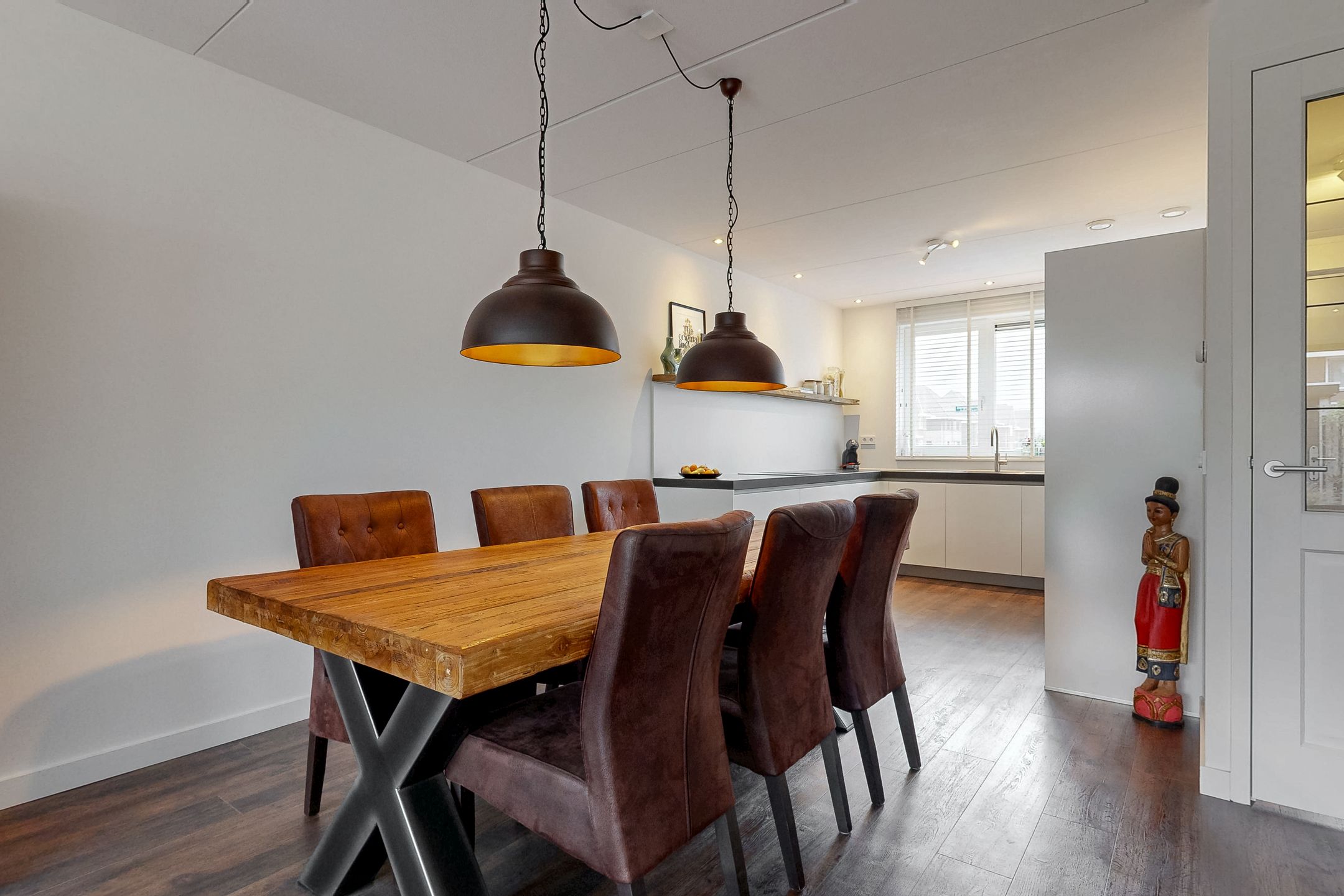 Foto 6 van Burgemeester Avisstraat 2