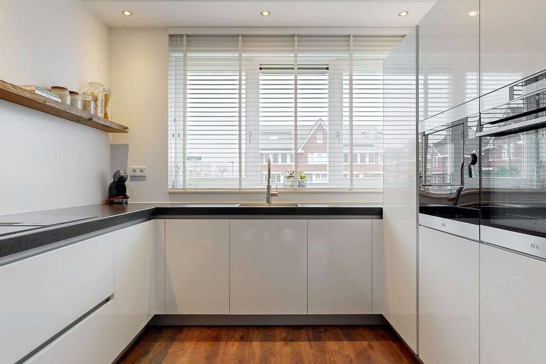 Foto 11 van Burgemeester Avisstraat 2