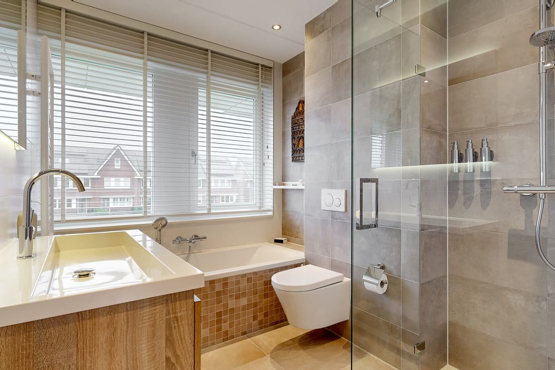 Foto 16 van Burgemeester Avisstraat 2