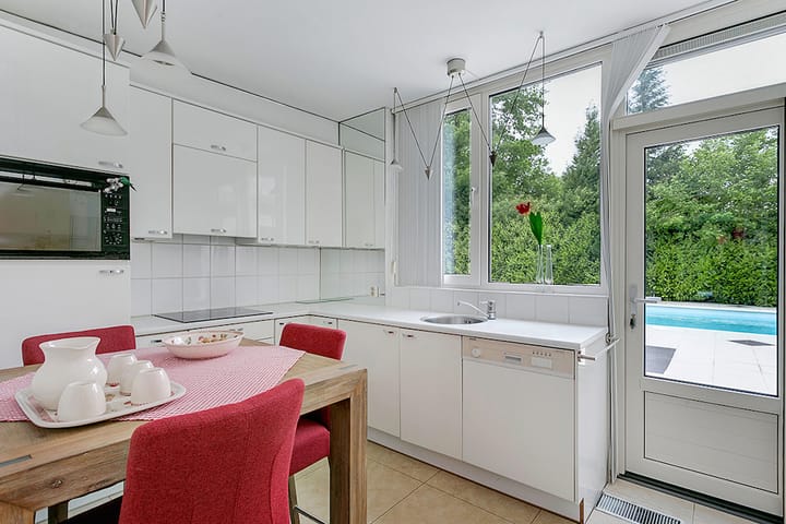 Photo 10 of van Rijckevorsellaan 36