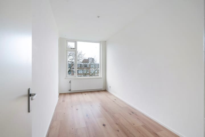 Photo 9 of Plotinusstraat 41