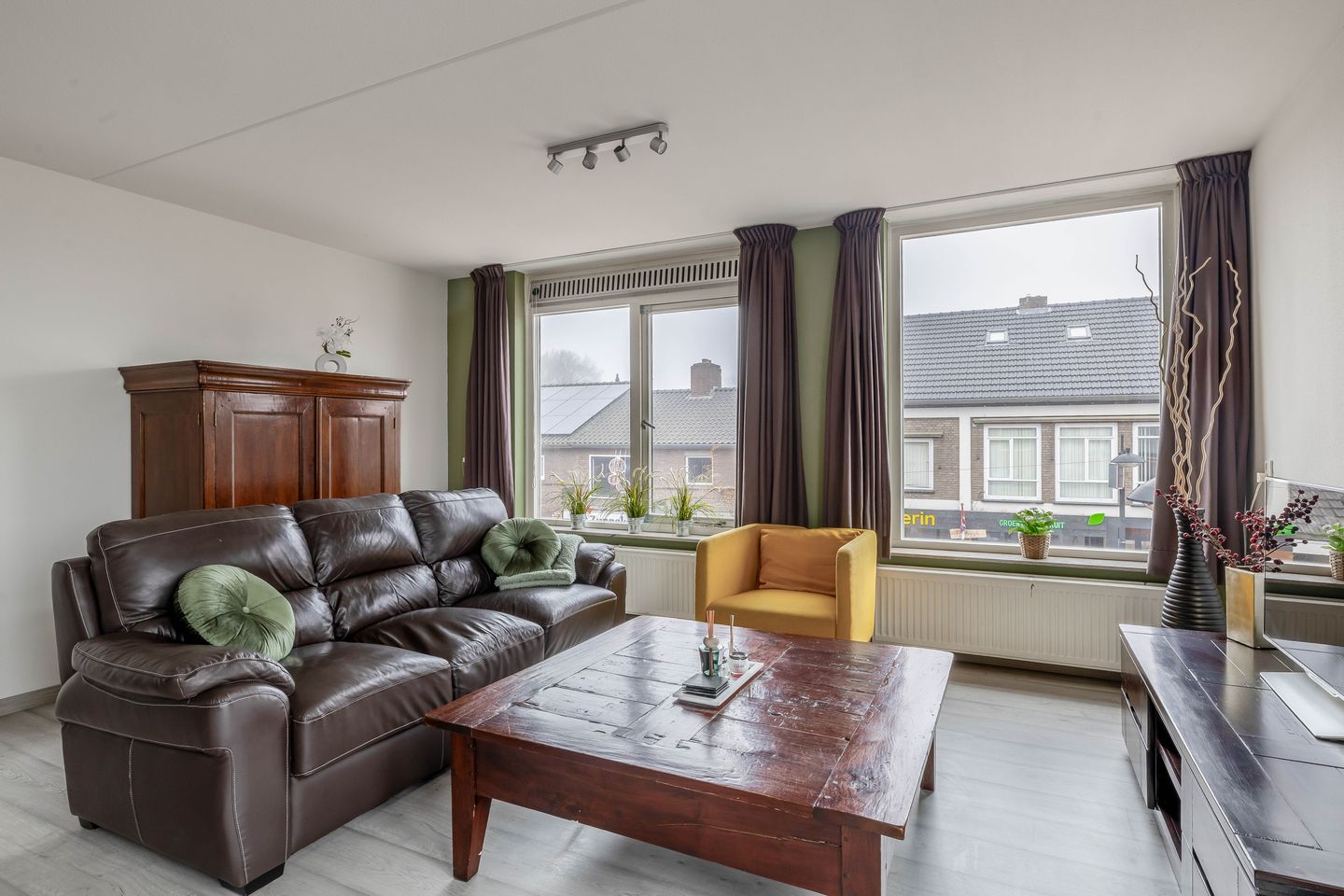 Photo 19 of Postel 38