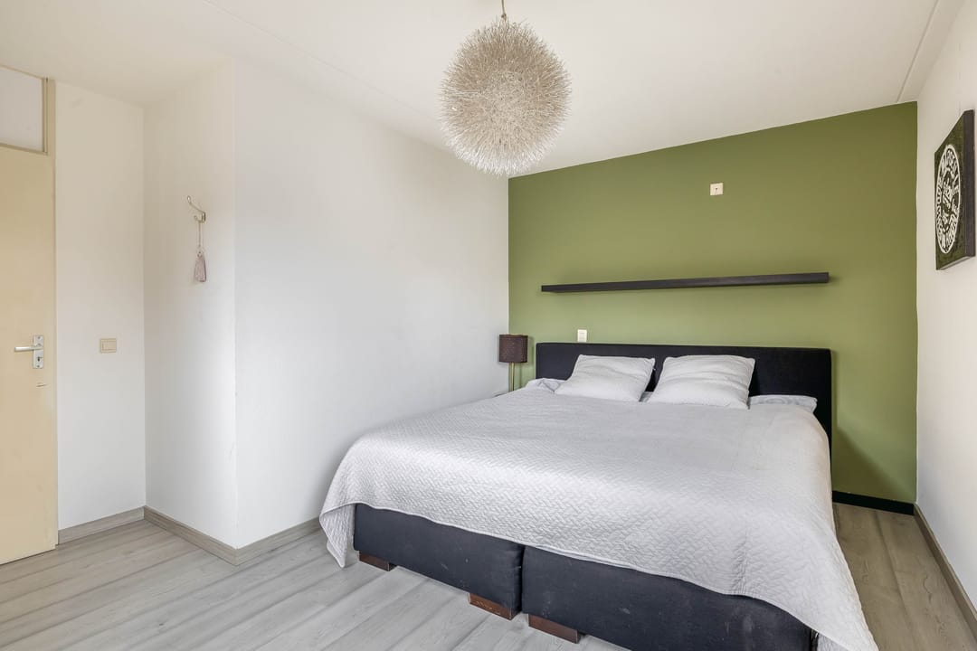 Photo 31 of Postel 38