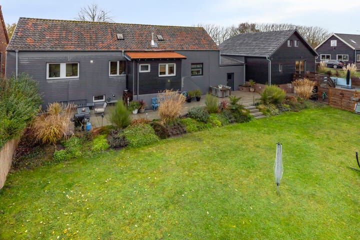 Photo 2 of Provincialeweg 21