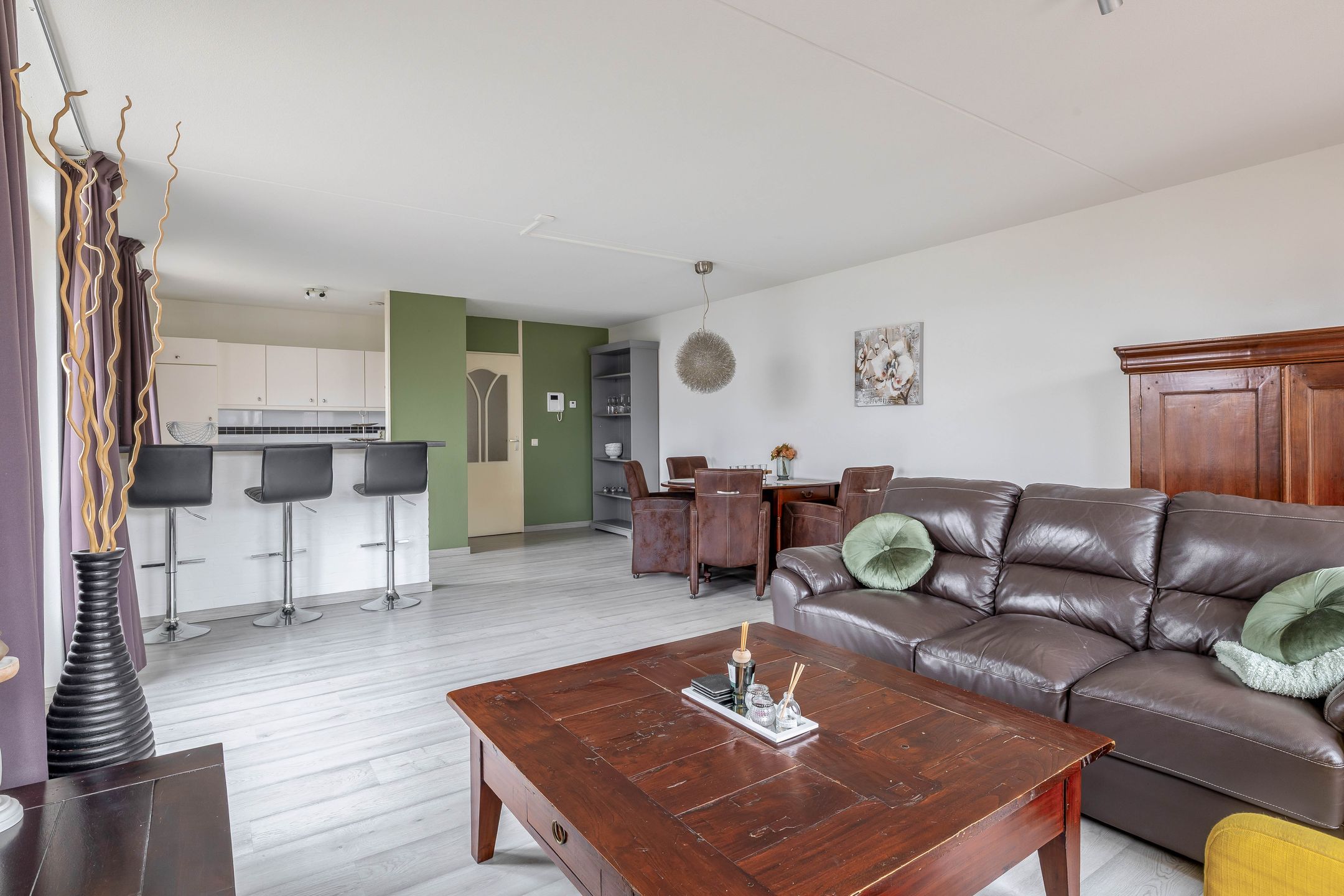 Photo 21 of Postel 38