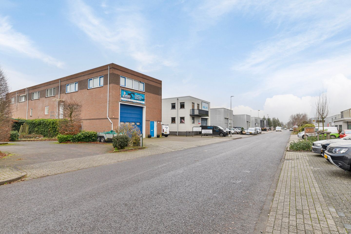 View photo 3 of Volume 116