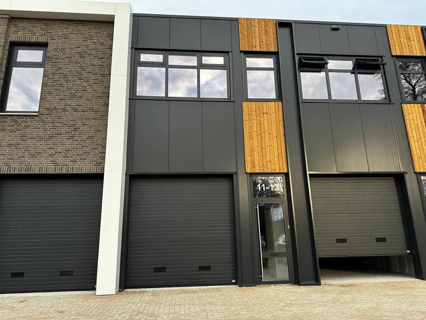 View photo 3 of Rhijnkant 11-13