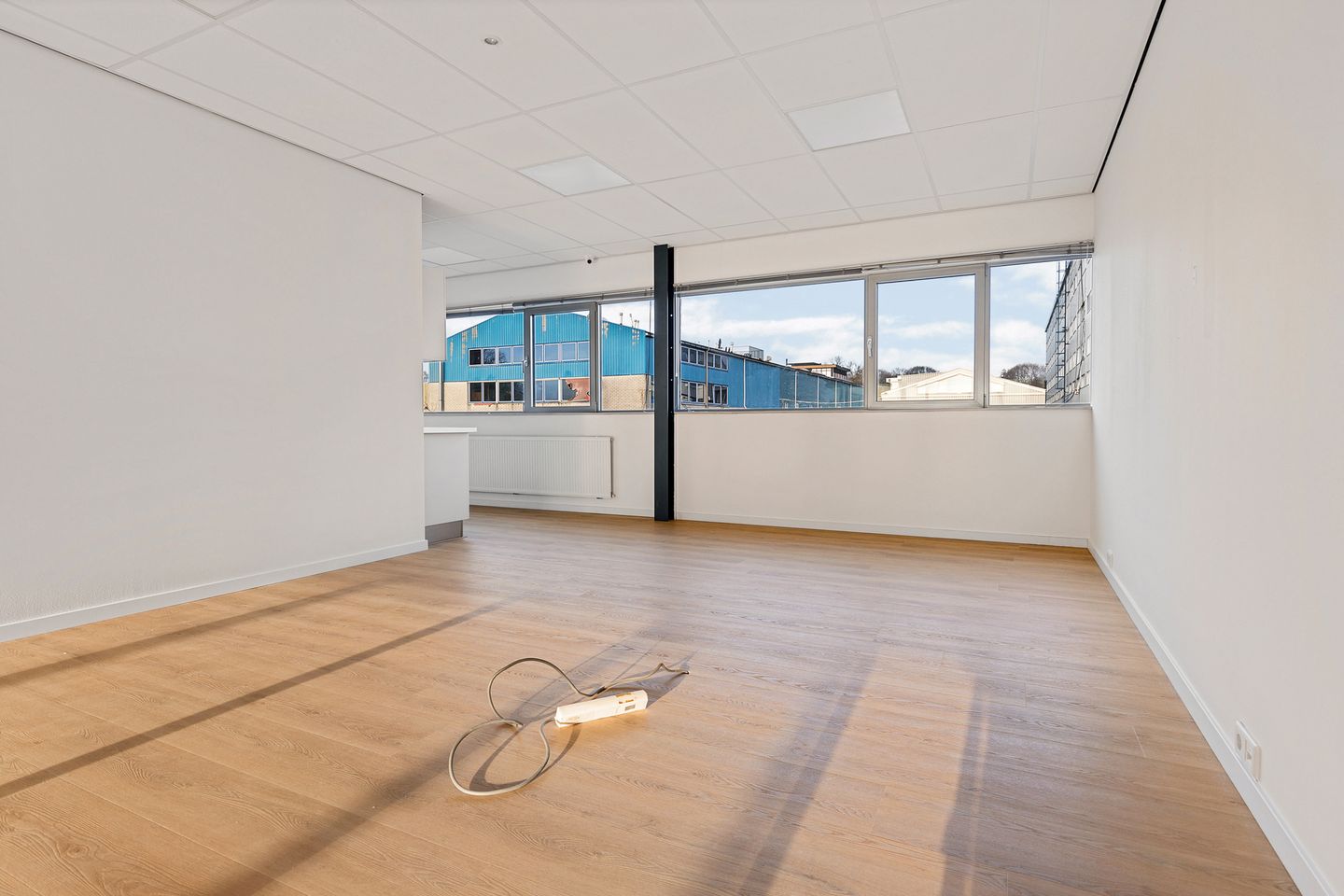 View photo 4 of Johan van Hasseltweg 4-D