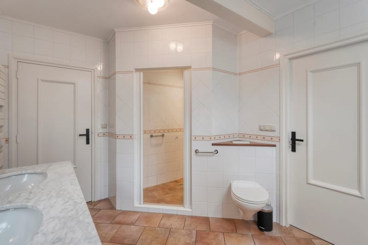 Foto 28 van Midden 126