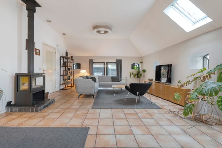 Foto 47 van Midden 126