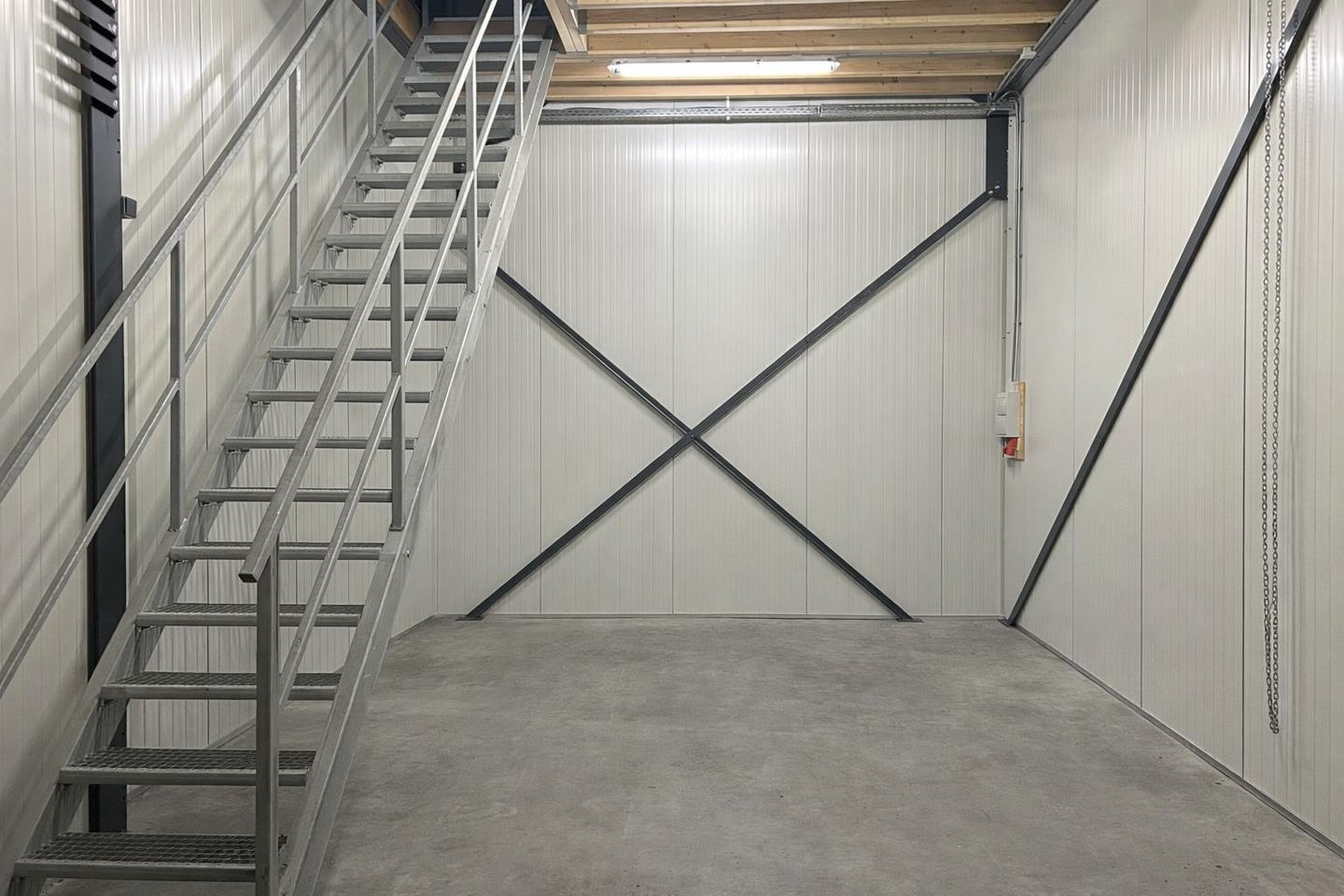 View photo 3 of Transportweg 61