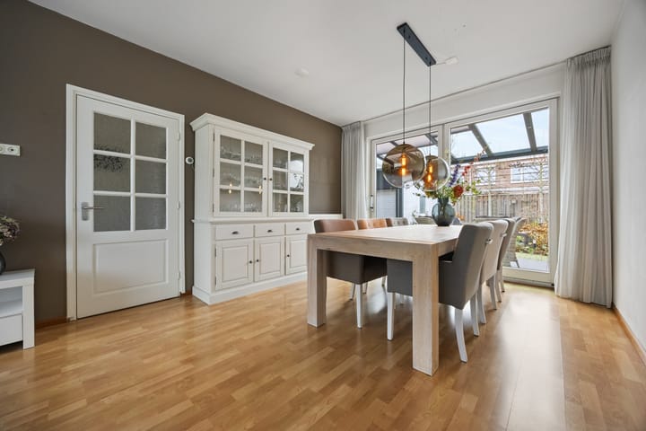 Foto 5 van Plutostraat 17