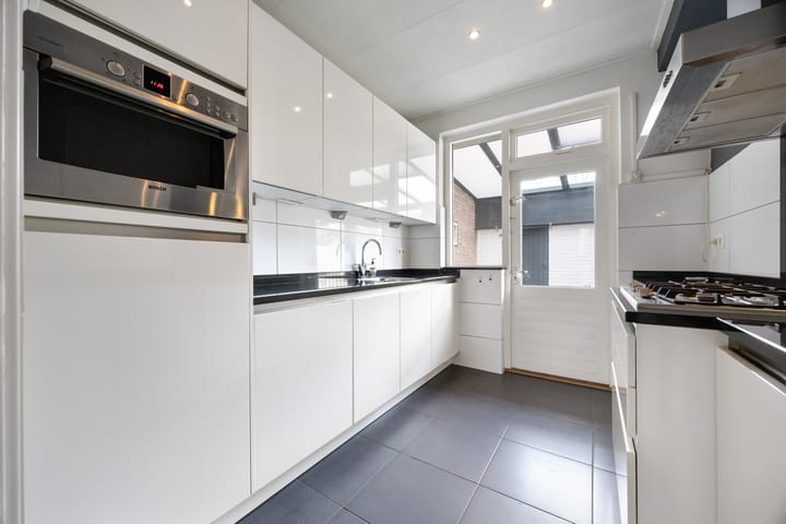 Foto 7 van Plutostraat 17