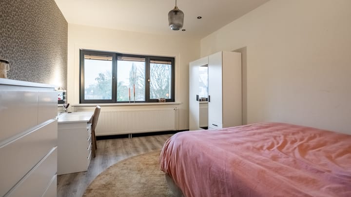 Photo 37 of Bornsestraat 86