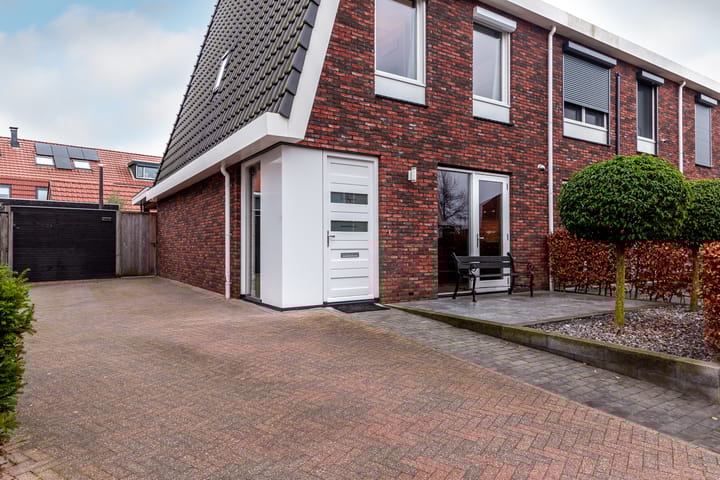 Photo 40 of Duivenkamp 43