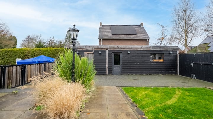 Photo 62 of Bornsestraat 86