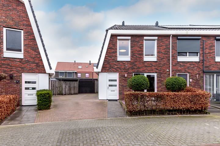 Photo 41 of Duivenkamp 43