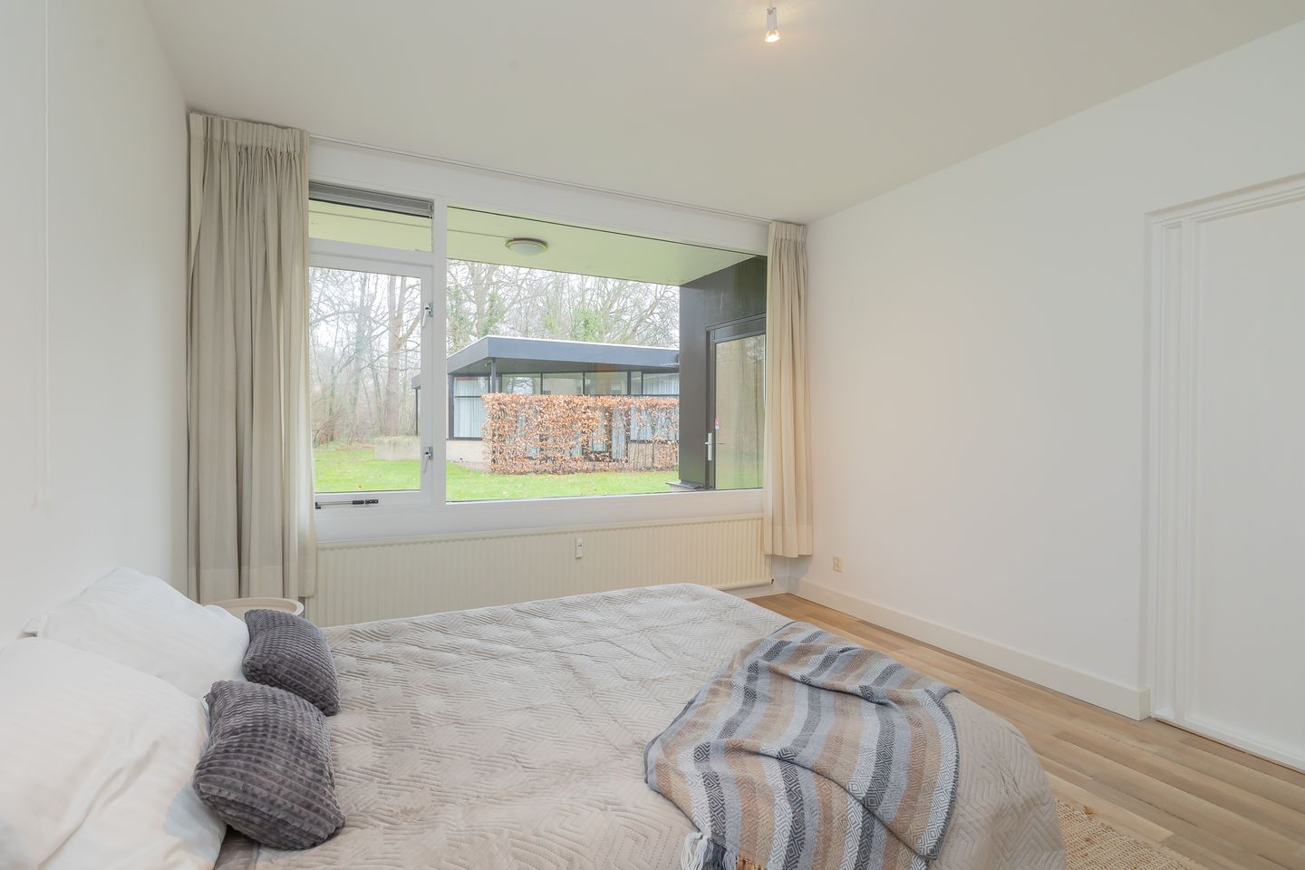 Foto 20 van Binnenweg 6-F007