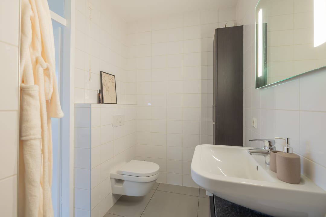 Foto 23 van Binnenweg 6-F007