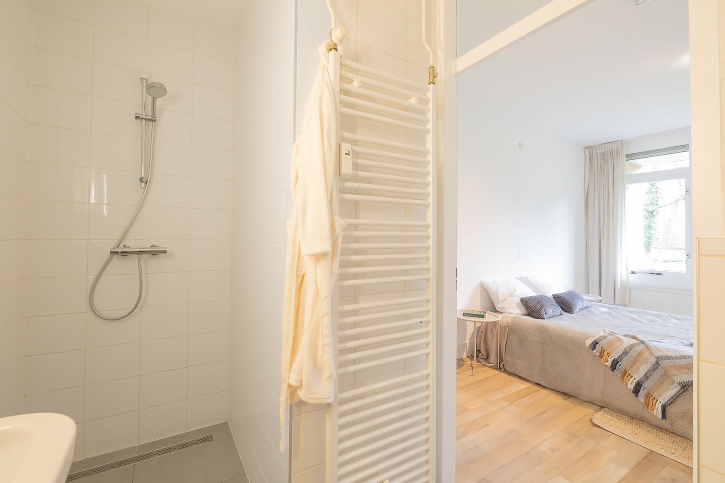 Foto 25 van Binnenweg 6-F007