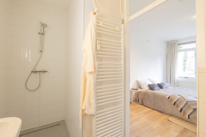 Photo 25 of Binnenweg 6-F007