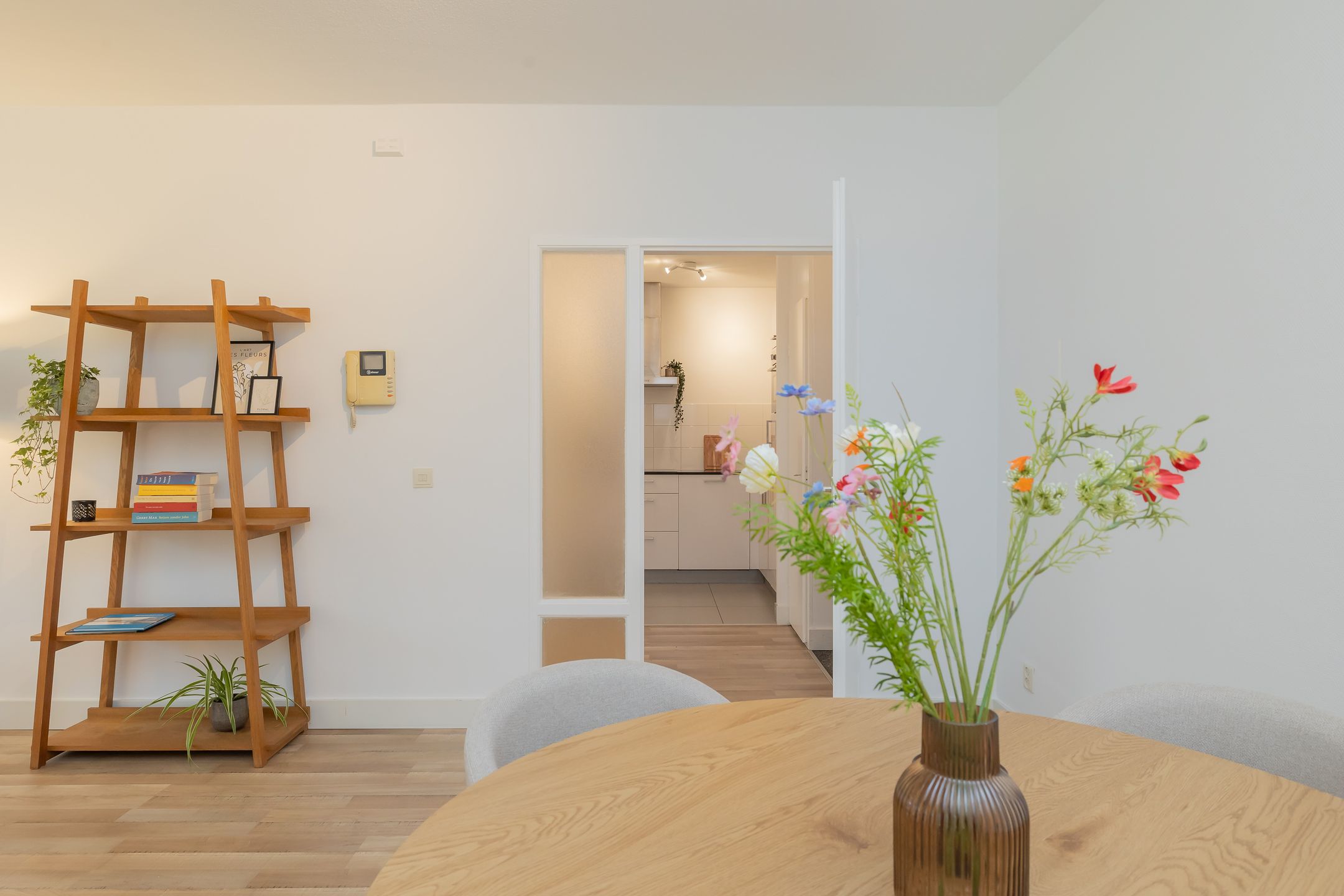 Foto 27 van Binnenweg 6-F007