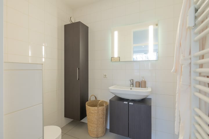 Photo 22 of Binnenweg 6-F007