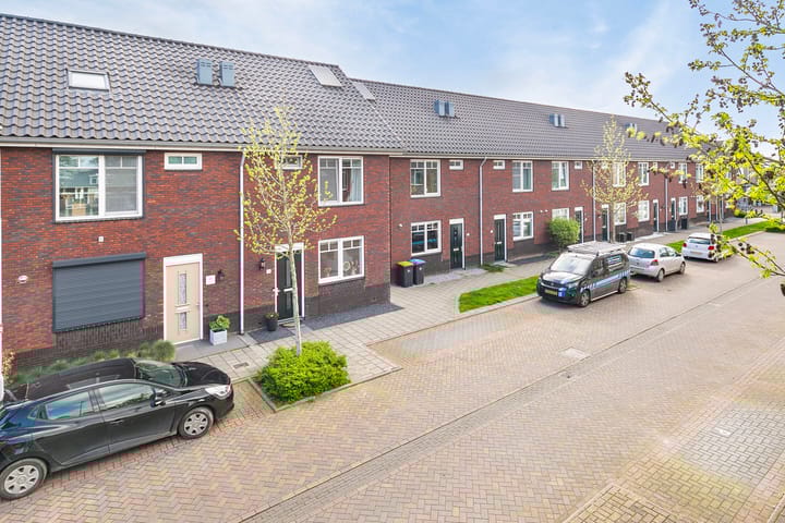 Photo 5 of Meester J Schaapstraat 18