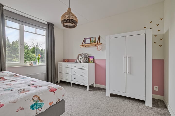 Photo 24 of Meester J Schaapstraat 18