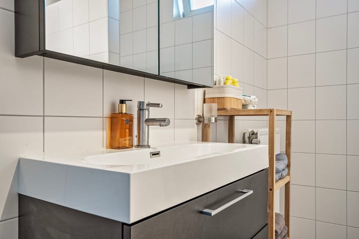 Photo 28 of Meester J Schaapstraat 18